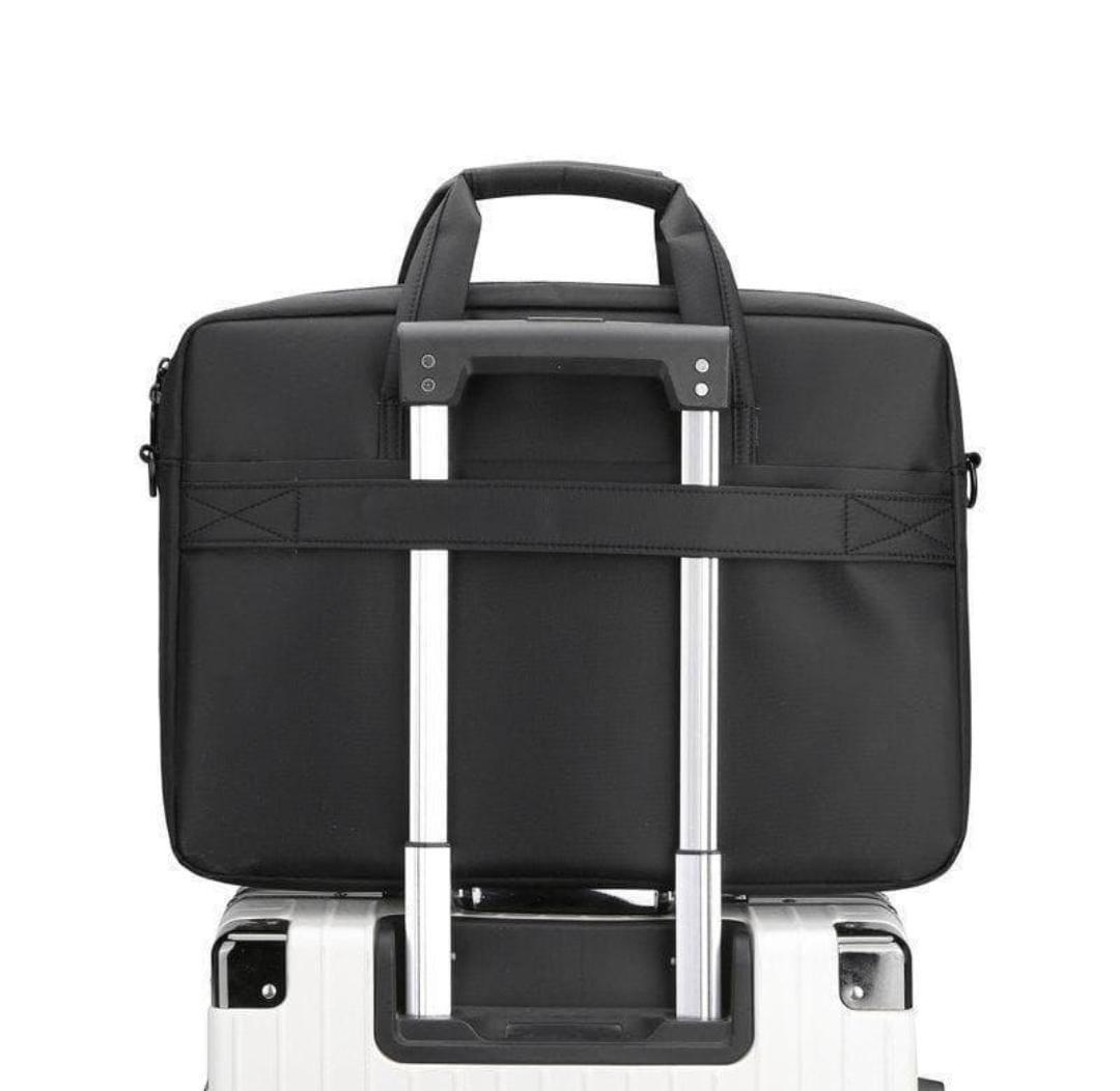 Black 17-Inch Oxford Laptop Bag – Durable Multipurpose Laptop Sleeve with Keyboard Compartment mobile accessory Black 17-Inch Oxford Laptop Bag – Durable Multipurpose Laptop Sleeve with Keyboard Compartment - Image 2